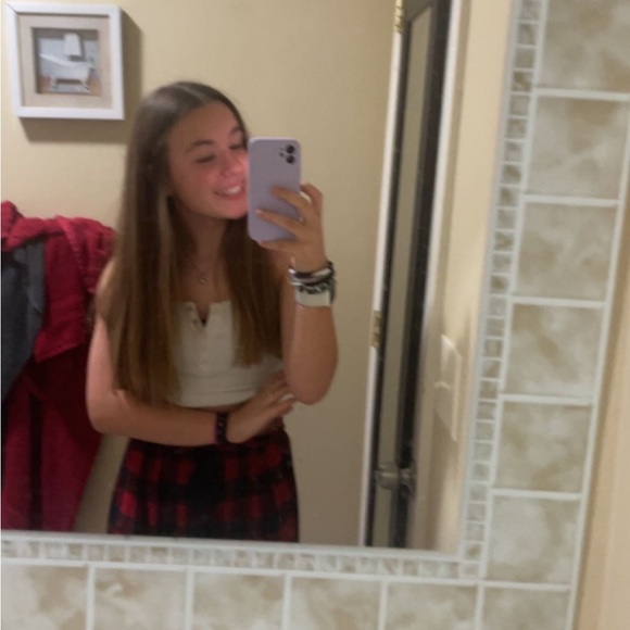 Meet your Posher, Aubrey - Picture 1 of 1